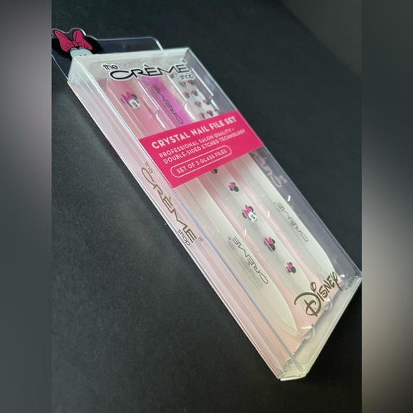 💅🏽 The Crème shop x Disney trio of Minnie crystal nail files. - Picture 3 of 4